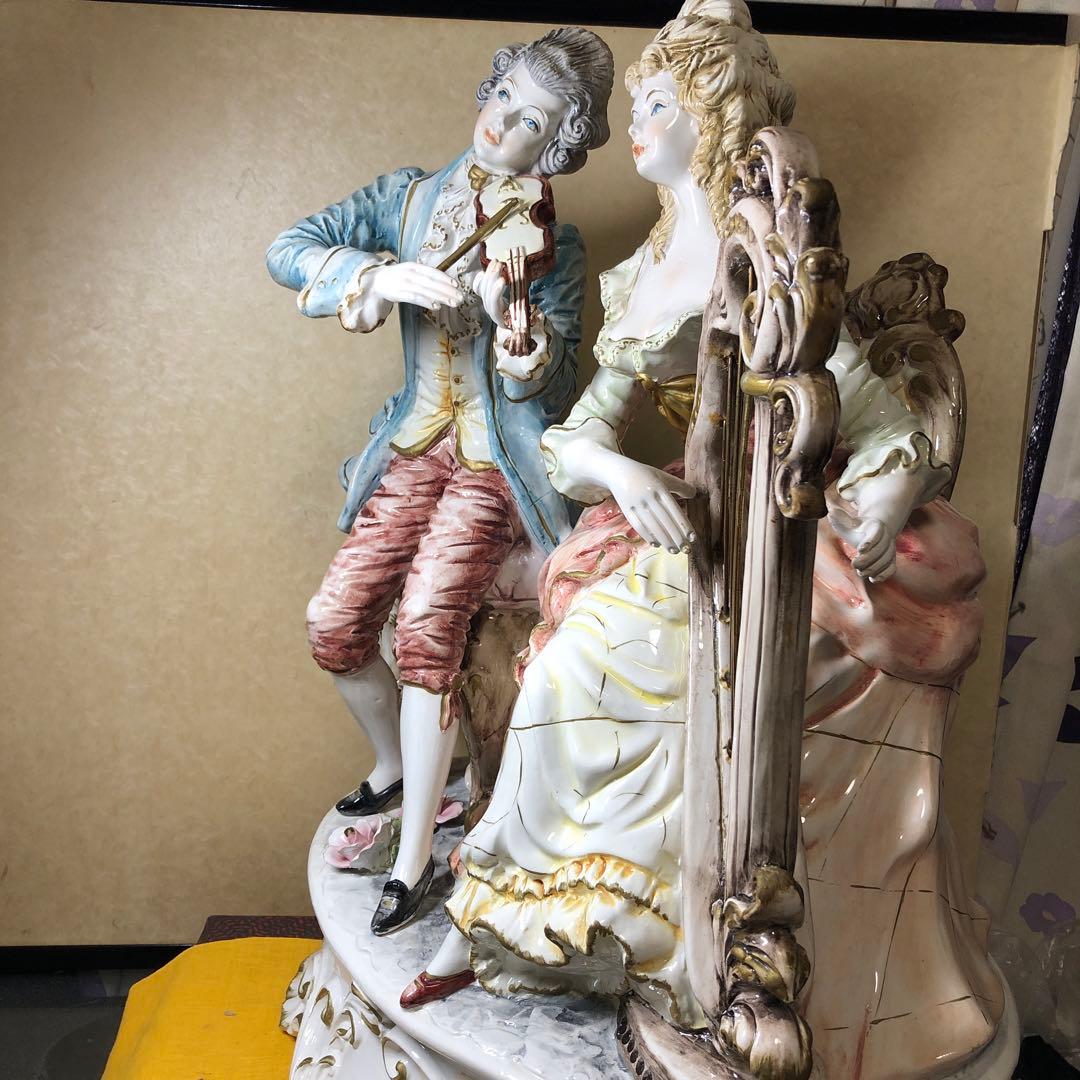 特大イタリア陶磁器製置物