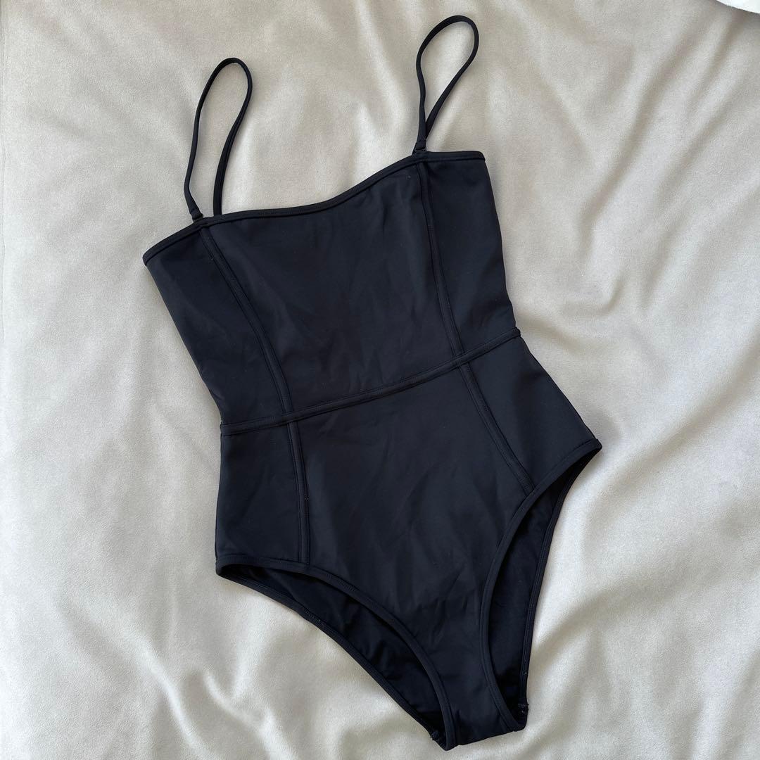 SIR. ブラックワンピース水着