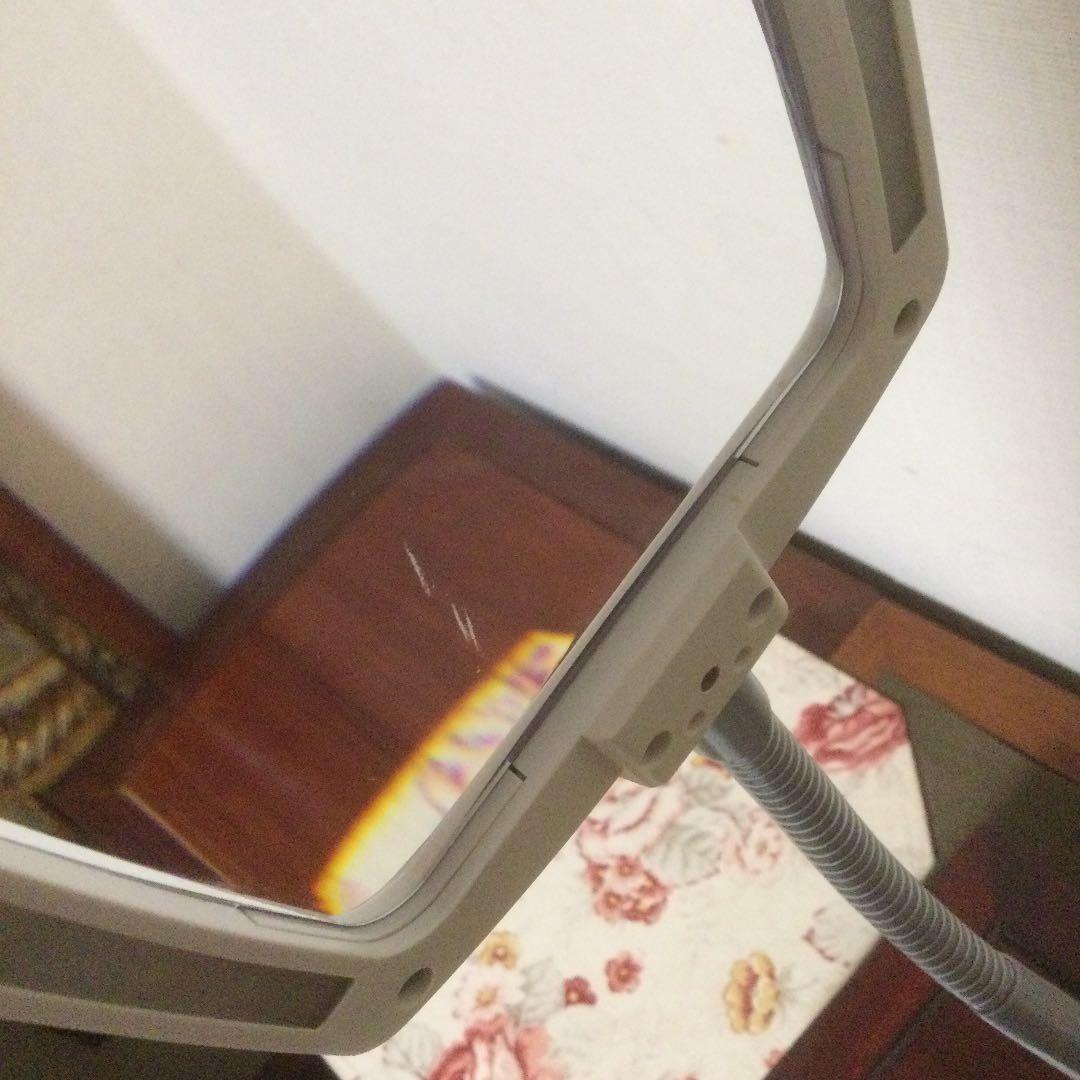 ENFREN、高輝度LEDスタンドルーペ