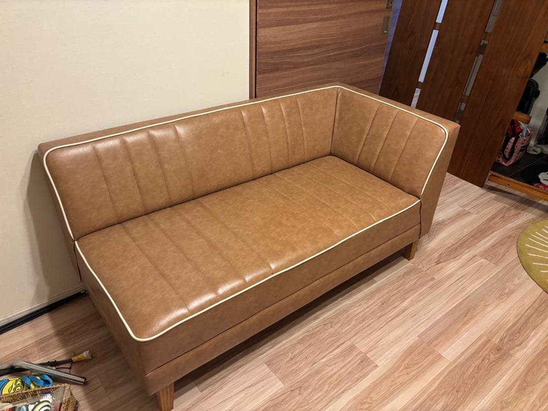 the onoe furniture 尾上家具　ブラウン合成皮革2人掛けソファ