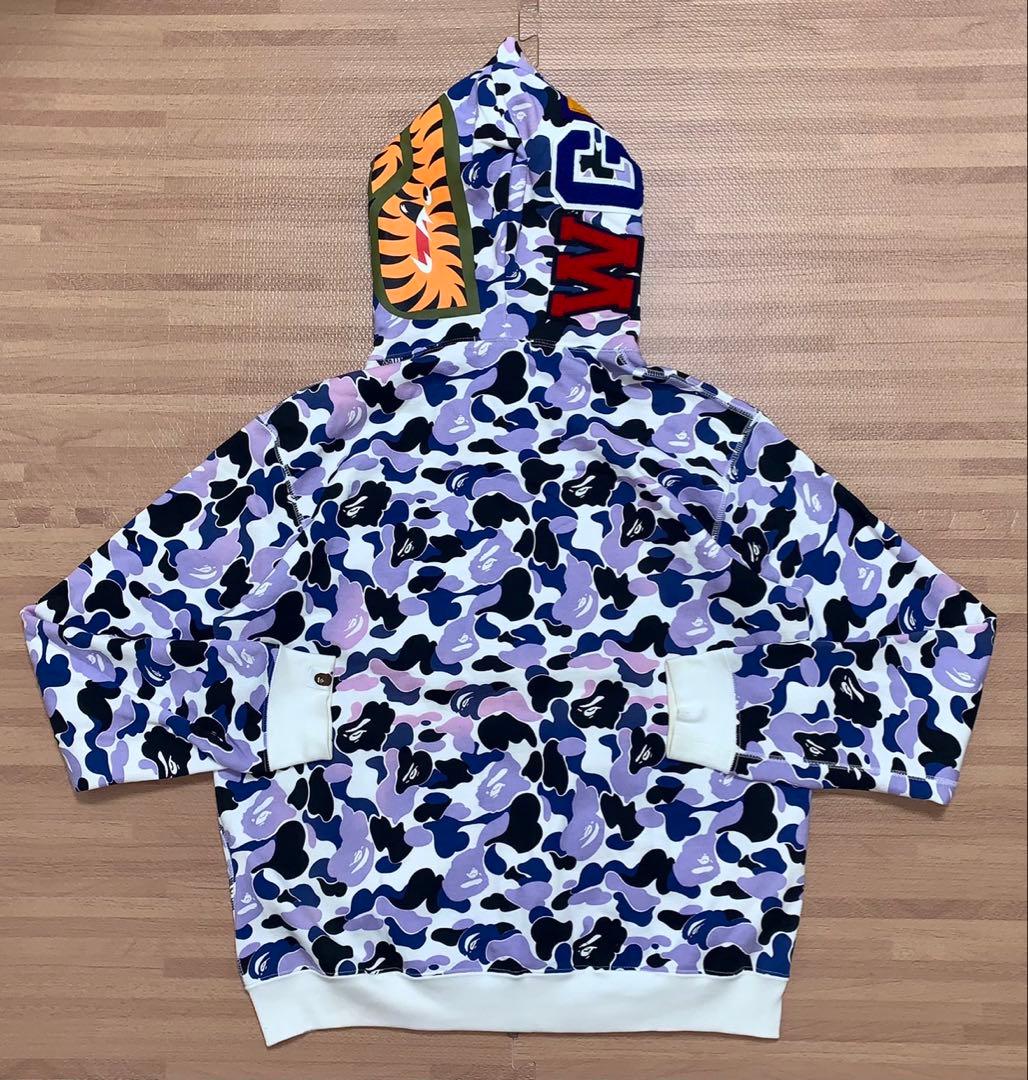 ★激レア★ APE 静岡 店舗 限定 シャークパーカー M パーカー kaws