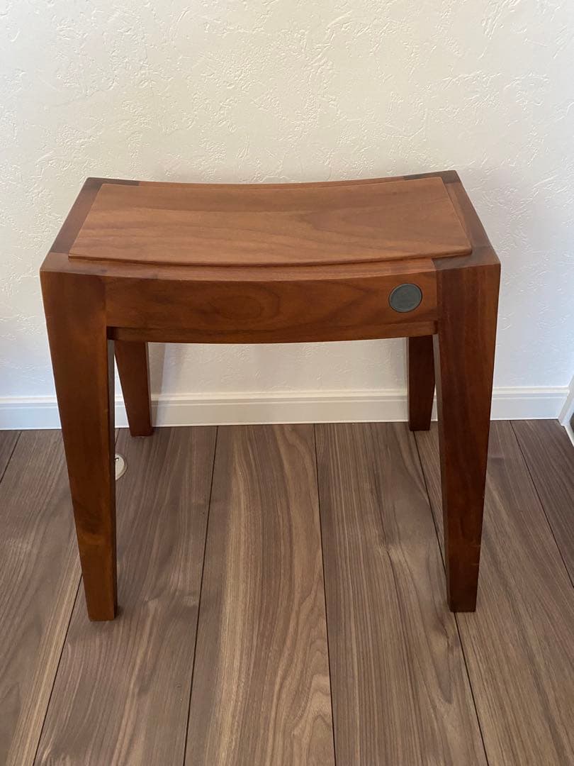 サラサデザイン　スタッキングスツール　チェア