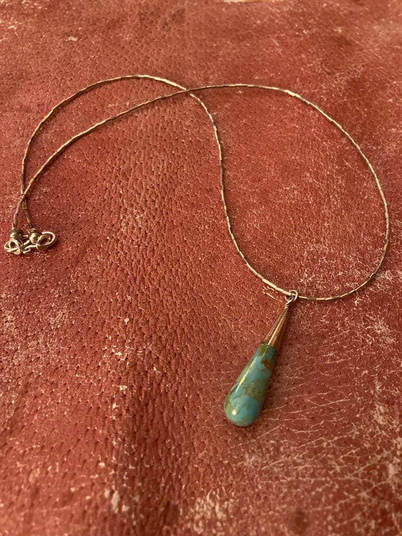 中古珍美品 フォッシルターコイズ滴型 ペンダントネックレス