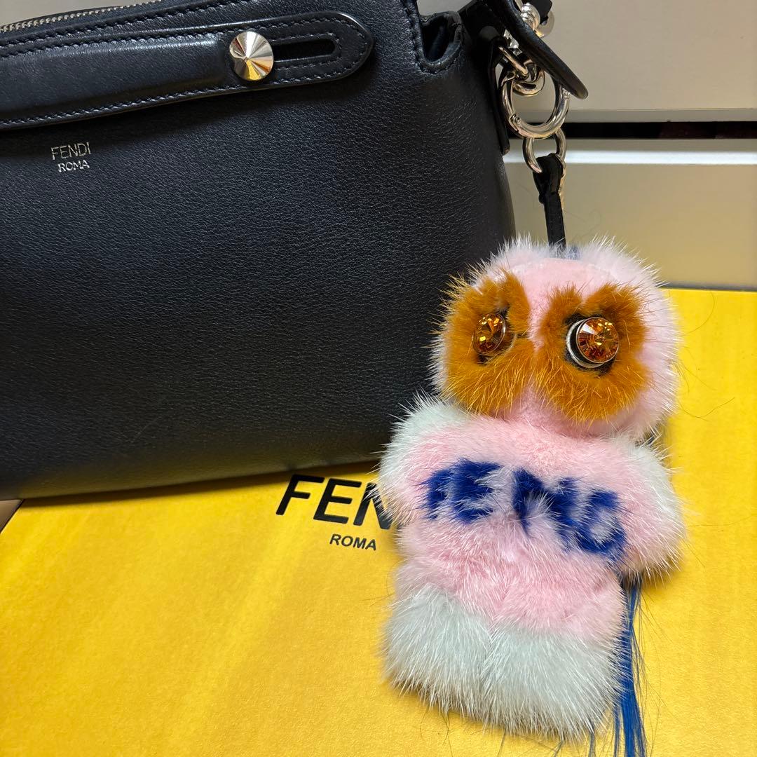 フェンディ FENDI ミンクチャーム　ピロちゃん　美品　バッグチャーム