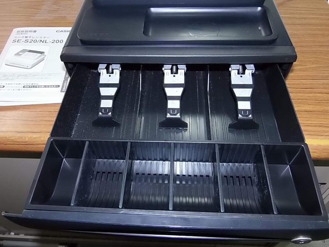 簡単レジカシオ横型領収証SE-S20NL-200 レジスター8部門2503303