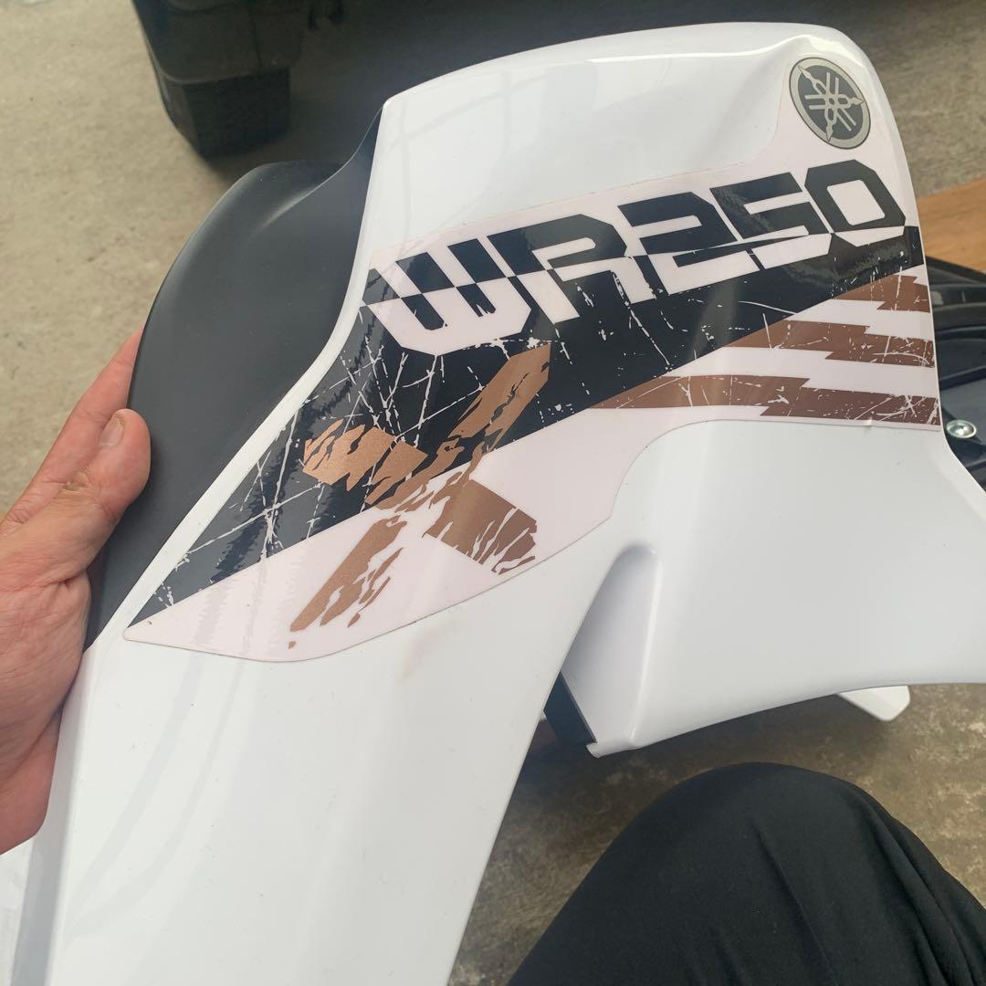 【大幅お値下げ！！】Yamaha WR250 カウルセット ホワイト/ブラック