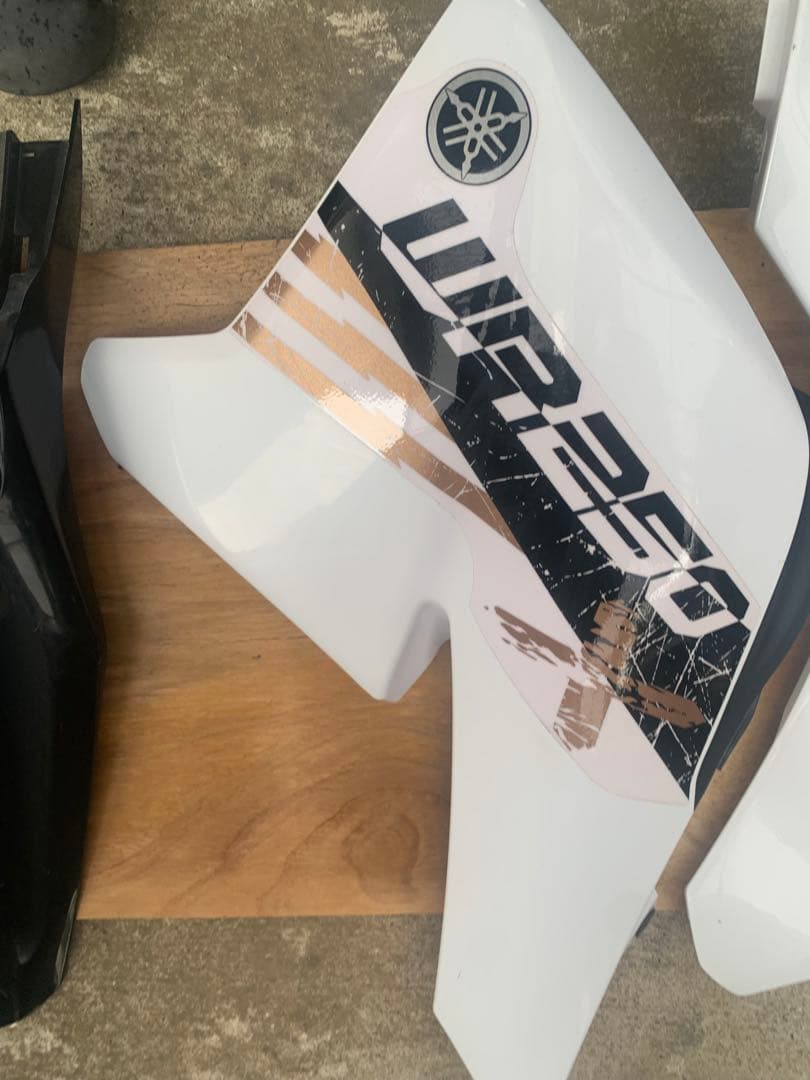 【大幅お値下げ！！】Yamaha WR250 カウルセット ホワイト/ブラック