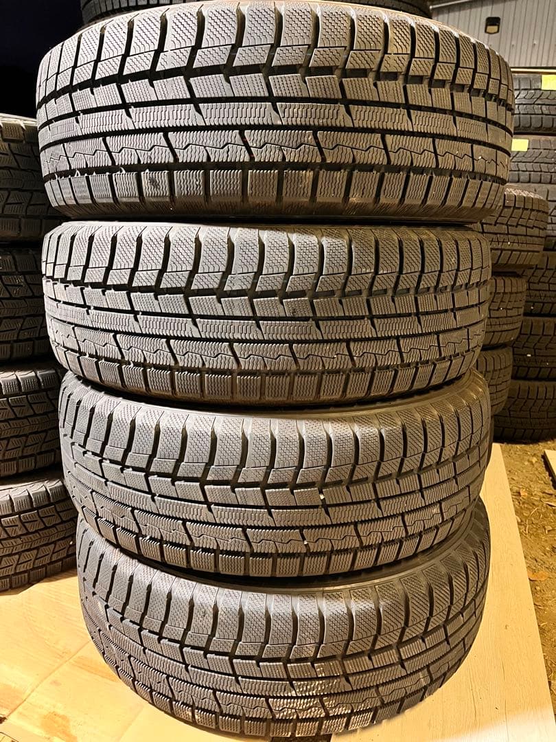 225/60R18 TOYO スタッドレス　4本セット