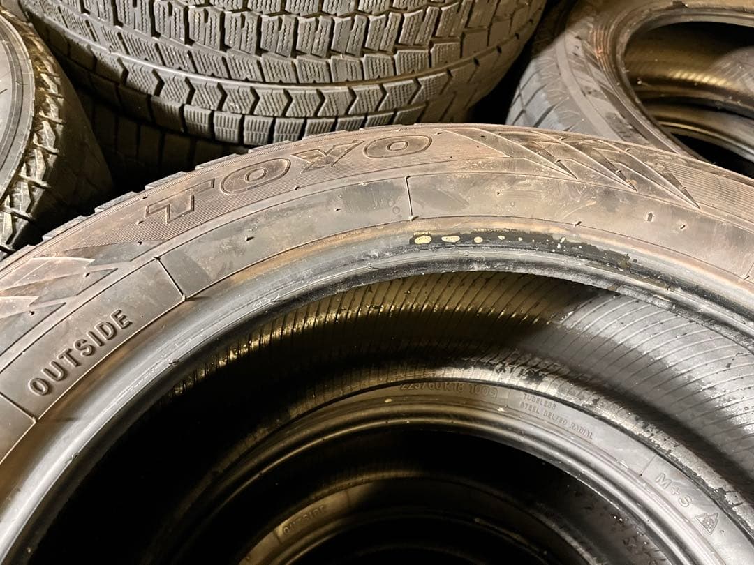 225/60R18 TOYO スタッドレス　4本セット