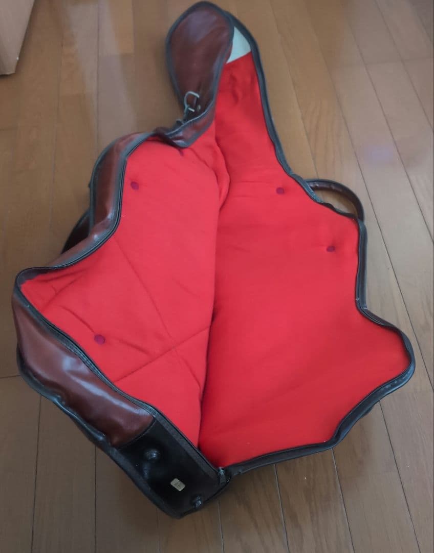 【ジャンク品？】Epiphone　LesPaulStudio、ソフトケース付き