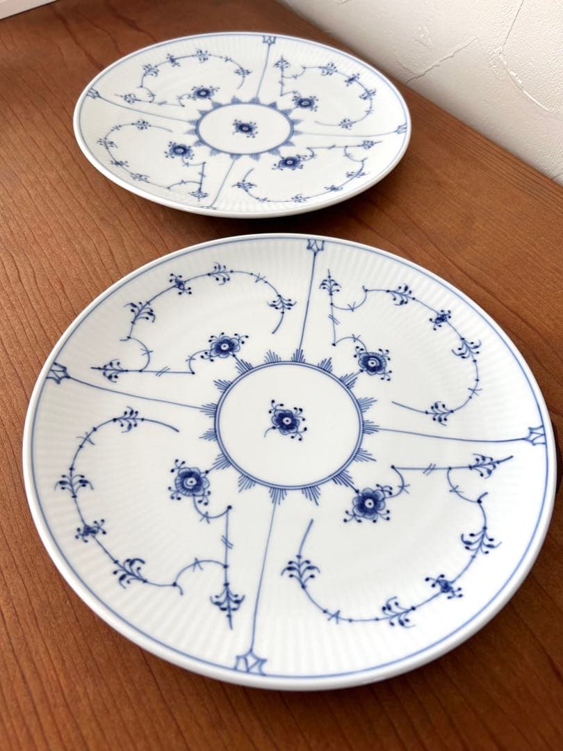 ブルーフルーテッド　プレイン　クーププレート　2枚