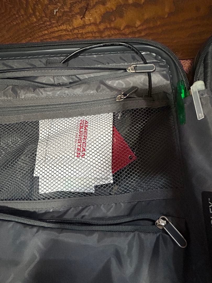 AMERICAN TOURISTER SAM262 sサイズ 機内可グレー