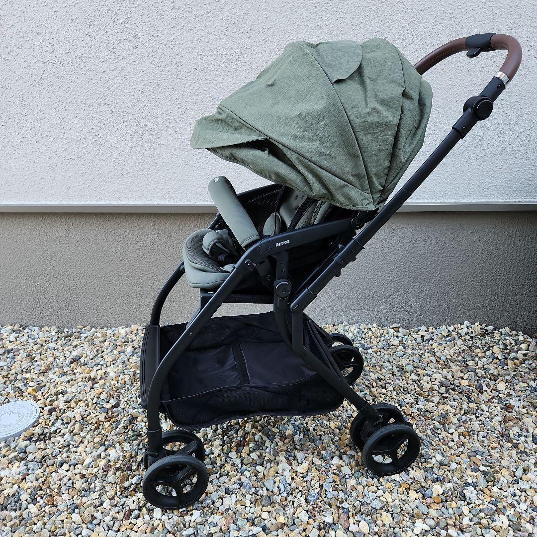 アップリカ　ベビーカー　ルンルンコンパクト