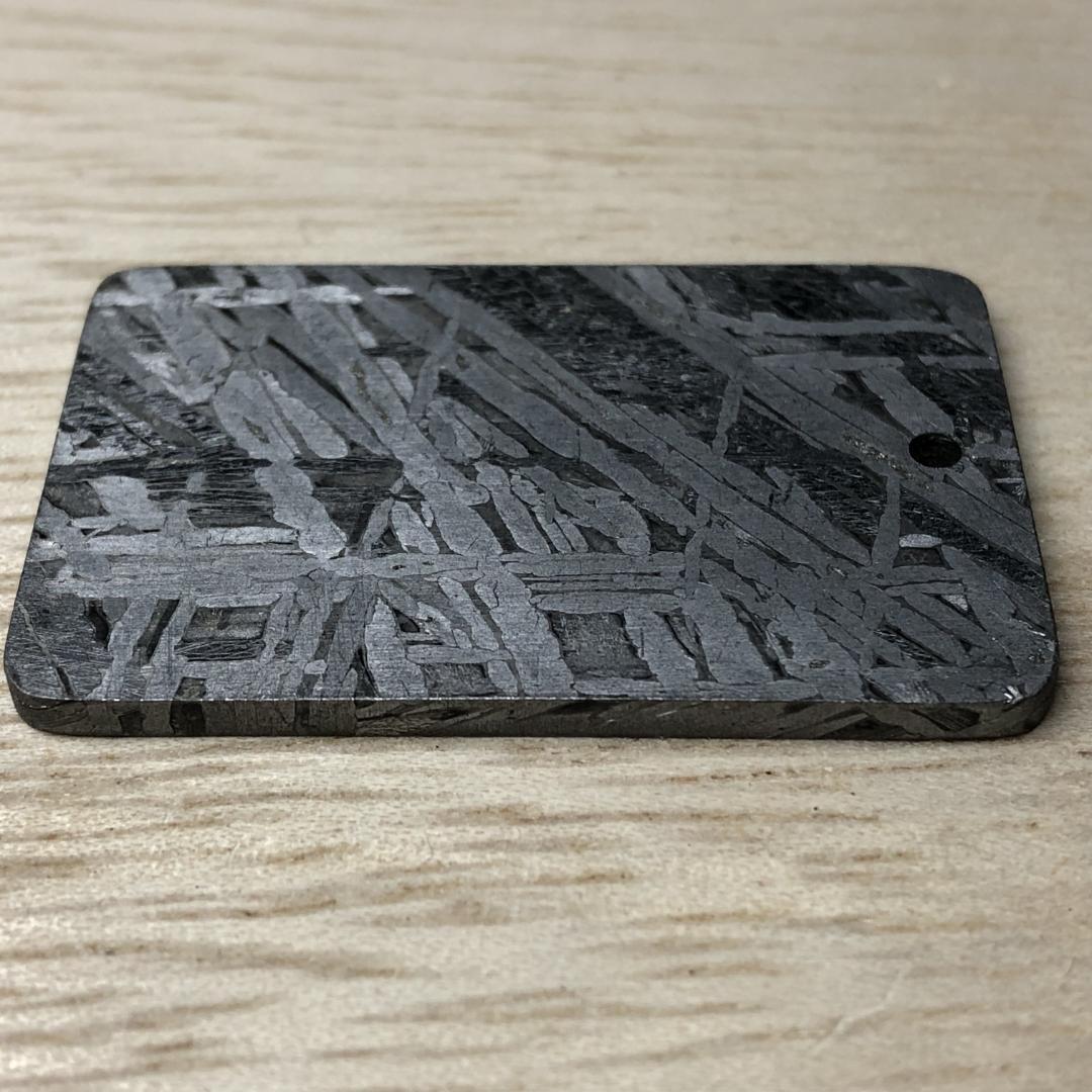 アルタイ隕石　 鉄隕石　メテオライト　ペンダントトップ　重さ約22ｇ