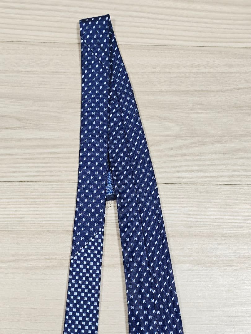 ポ*ー様 年末最終値下げエルメスHERMESシルクタイ ツイルビー Hメドール