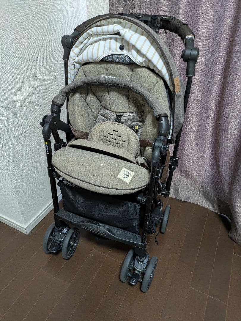 Combi　ベビーカー　スゴカルα4キャス　エッグショック Simplight