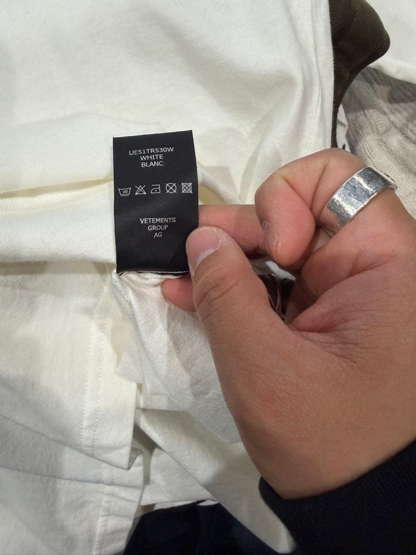 VETEMENTS WANTED フード付き長袖カットソー