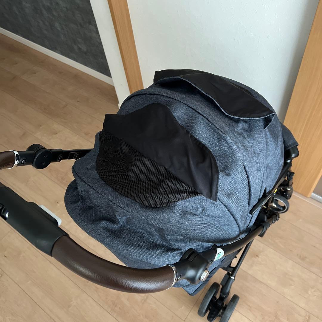 【良品】最上位モデル　ラクーナクッションフリー　ネイビー　ベビーカー　アップリカ