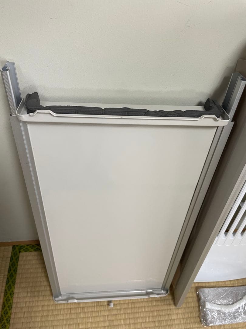 ✨2023年式✨Haierルームエアコン JA-16Yテラス窓用取付枠付き