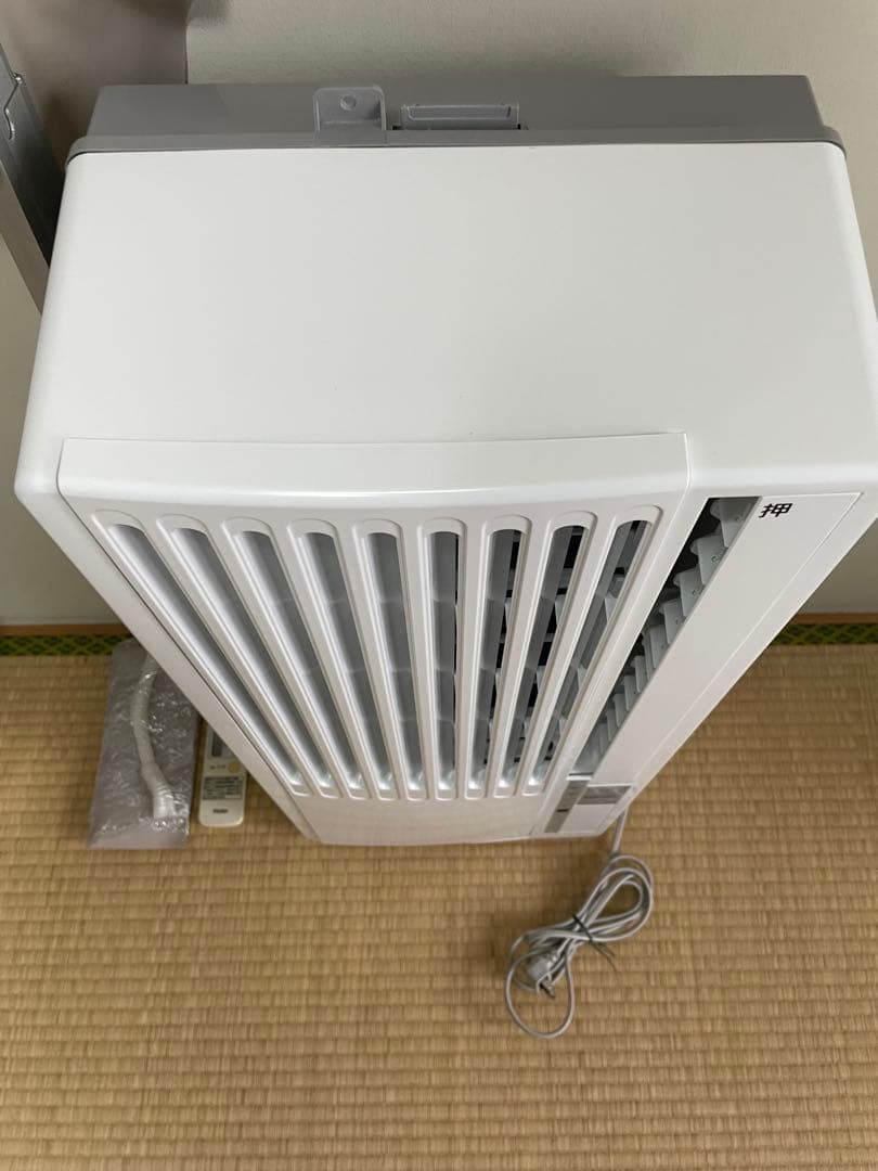 ✨2023年式✨Haierルームエアコン JA-16Yテラス窓用取付枠付き