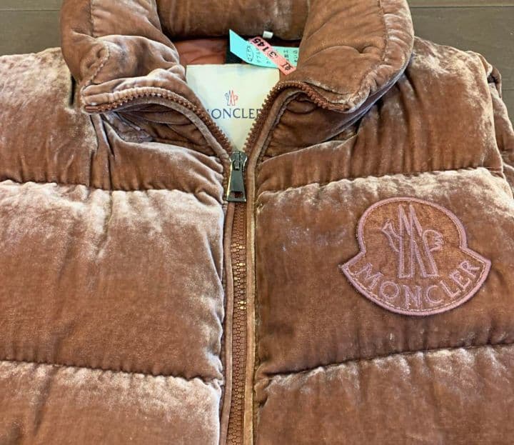 MONCLERダウンベスト　ベロアダウン　美品