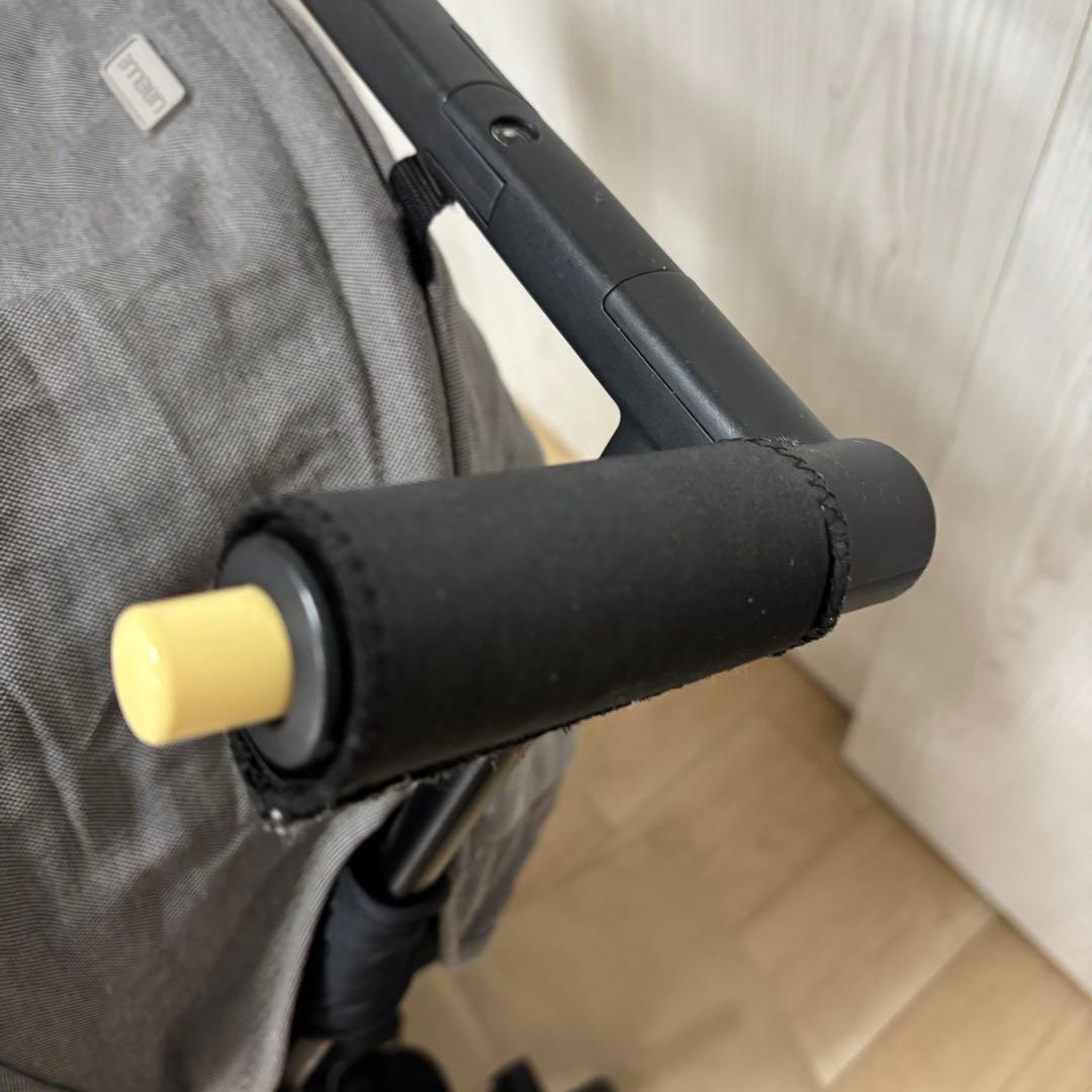 サイベックス リベル　ベビーカー　コンパクト　軽量　グレー