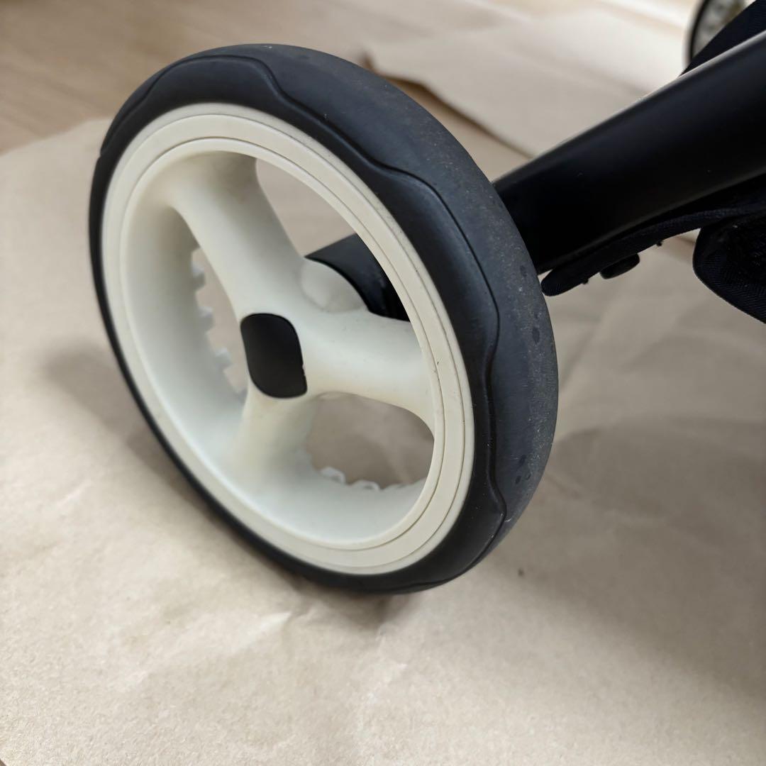 サイベックス リベル　ベビーカー　コンパクト　軽量　グレー