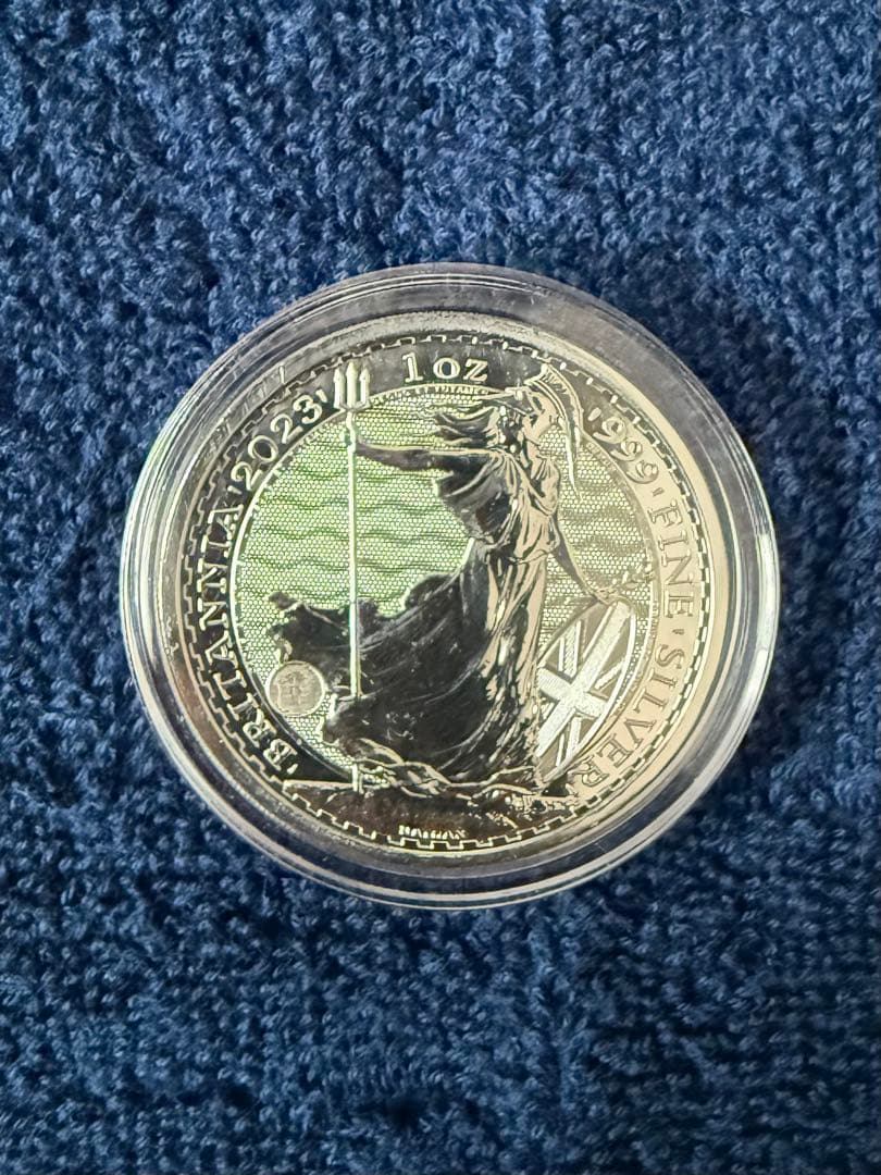 2023年 イギリス「ブリタニア」純銀 1オンス 銀貨 (エリザベス2世）