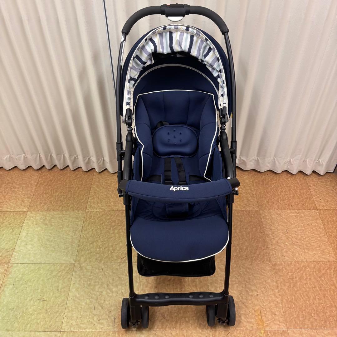 クリーニング済　☆綺麗☆　アップリカ　カルーンエアー　ハイシート　ネイビー