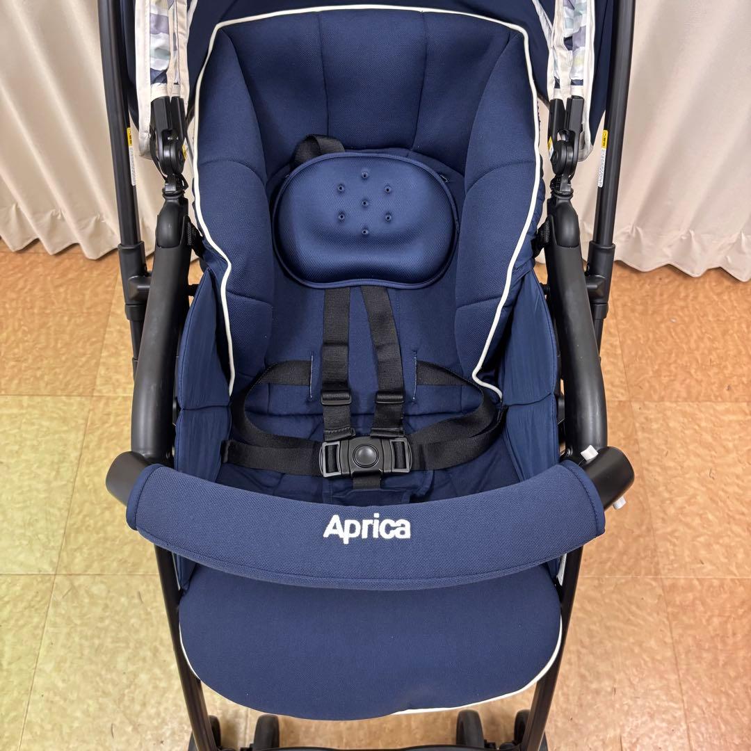 クリーニング済　☆綺麗☆　アップリカ　カルーンエアー　ハイシート　ネイビー