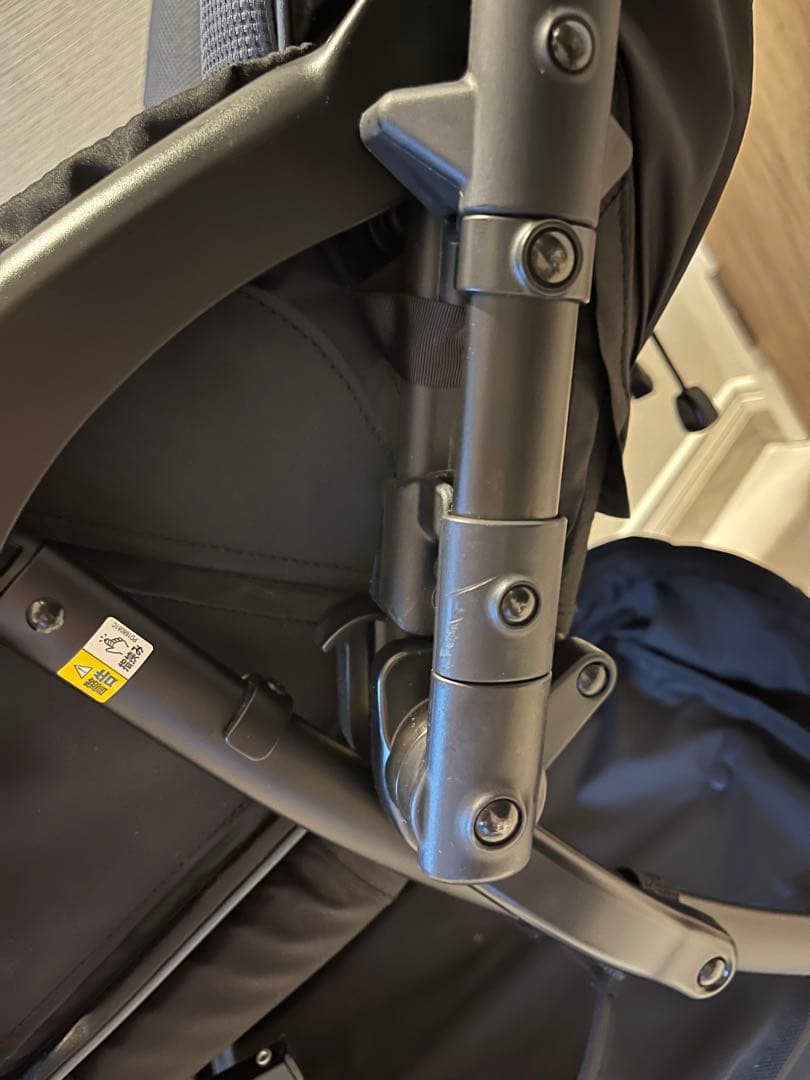 アップリカ ラクーナビッテクッション LUXUNA B CSN 2023年モデル