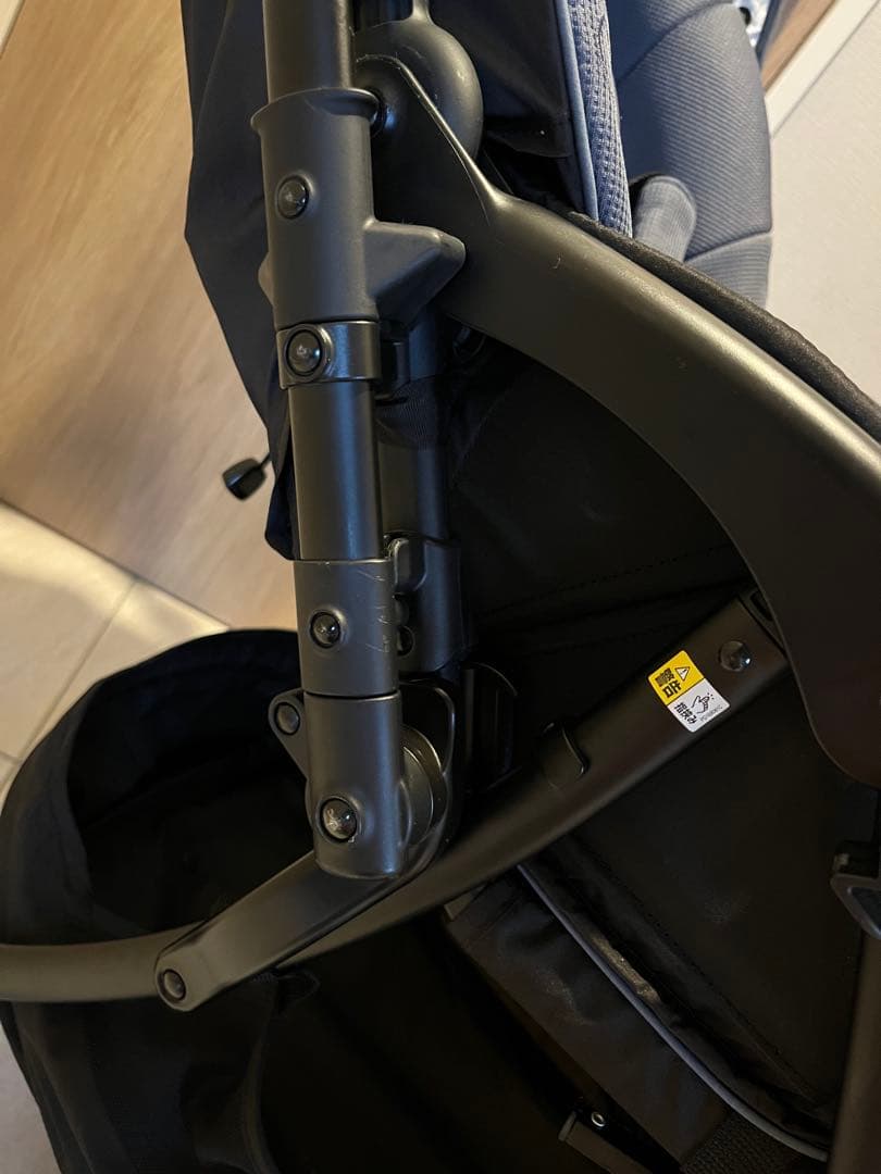 アップリカ ラクーナビッテクッション LUXUNA B CSN 2023年モデル