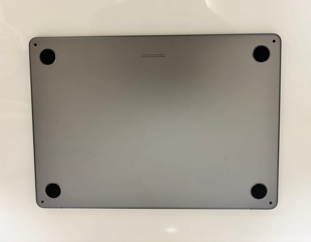 美品MacBookAir 2024 13インチ M3 256GB スペースグレイ