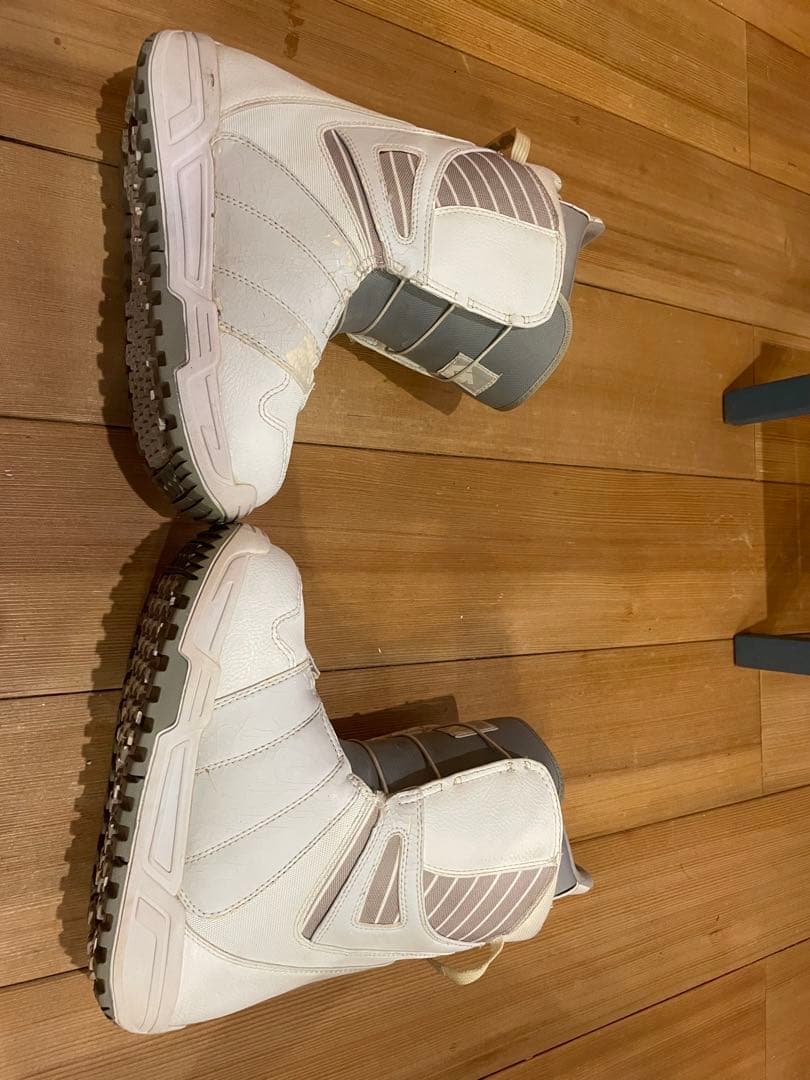 キッズボード！！　　IGNIO 130cm スノーボード2点セット