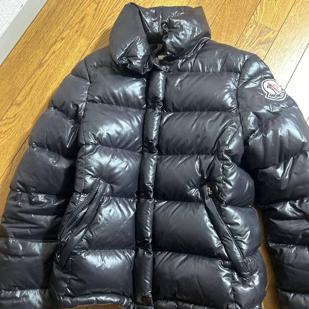 ショート丈 ブラック ダウンジャケット