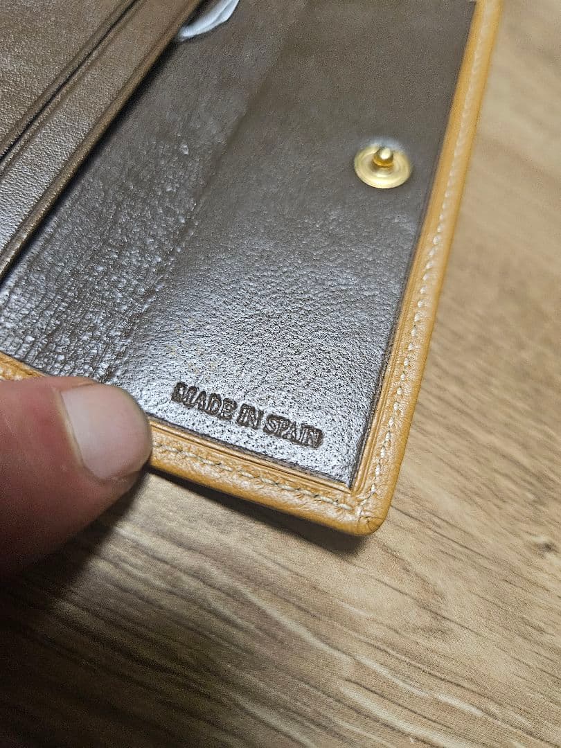 ビ*ビ様 レザーキーケース ベージュ コンパクトタイプ