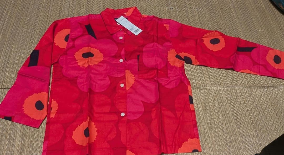 marimekko フラワーパターン パジャマセット