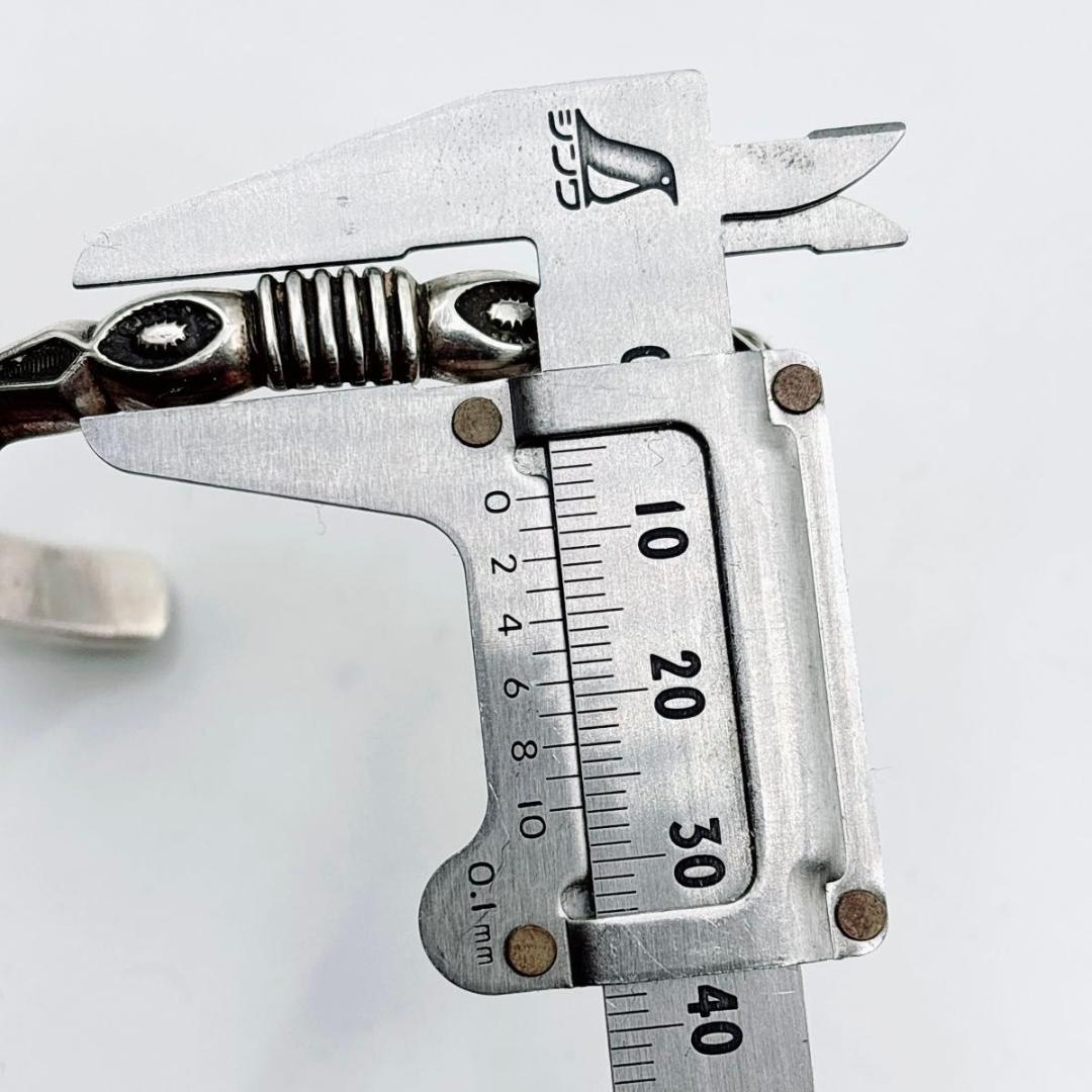 Jennifer Curtis ジェニファーカーティス ハーフラウンドバングル