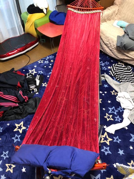 家庭用ハンモックです。誰でも簡単に組み立てれる商品です。