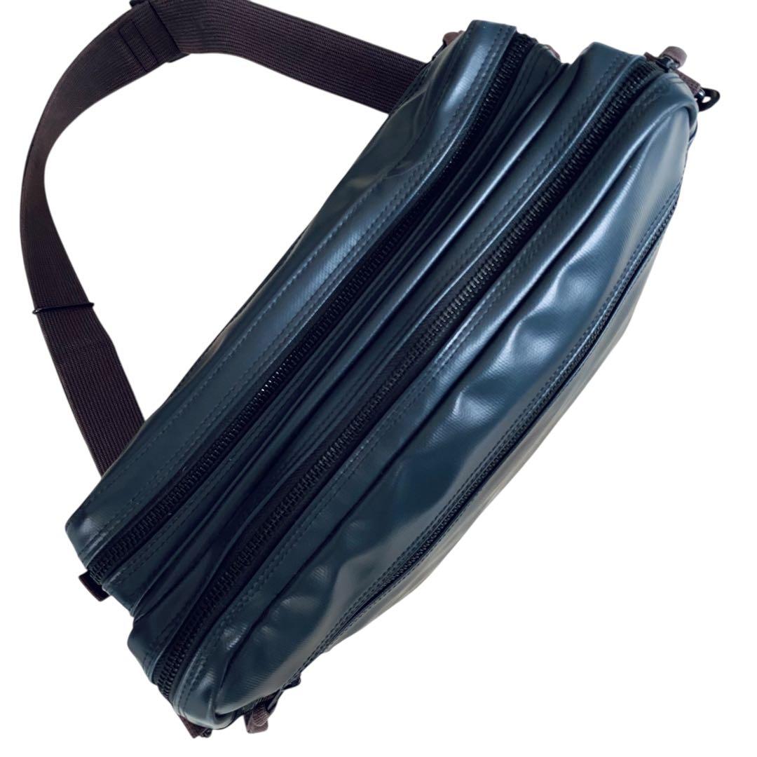 LUGGAGE LABEL ラゲッジレーベル【美品】ライナーショルダーバッグ 赤