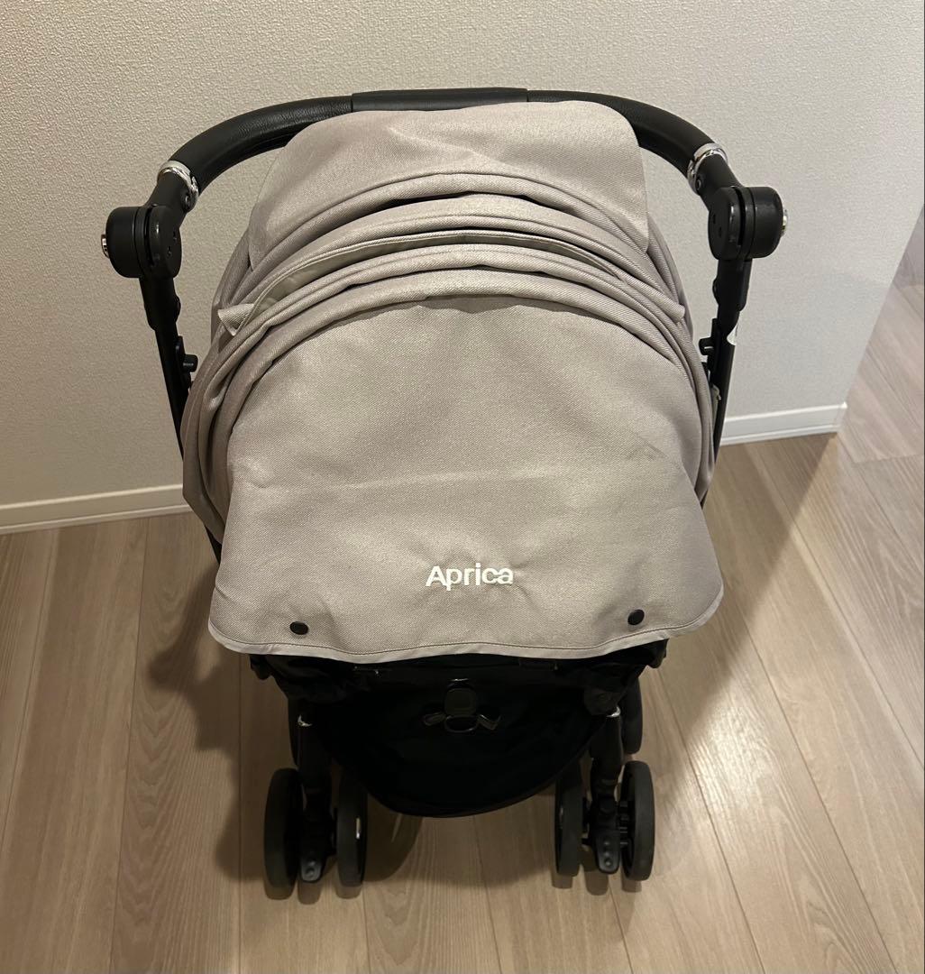 アップリカ　ラクーナクッションフリープラス 2023年製　品番2182858