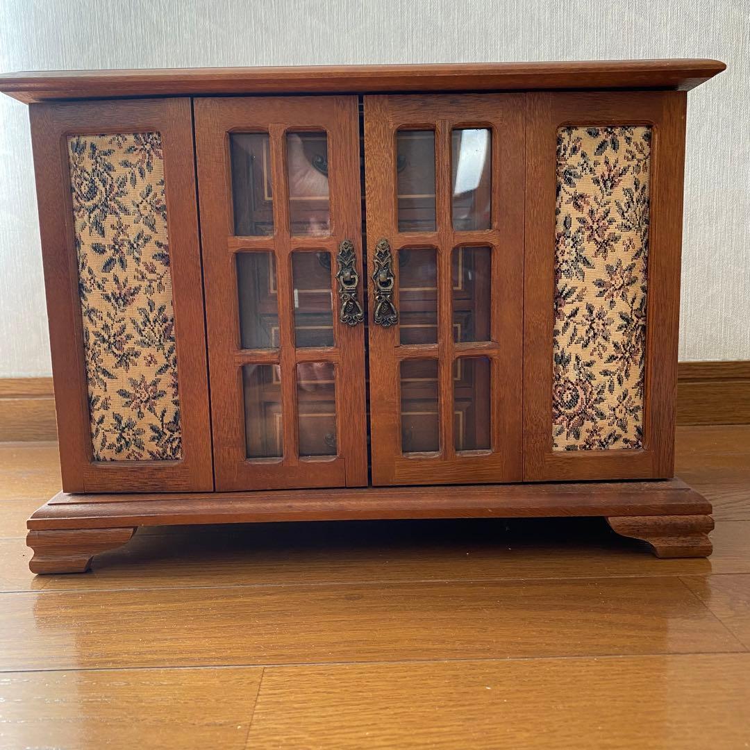 アンティーク　アクセサリー　ボックス