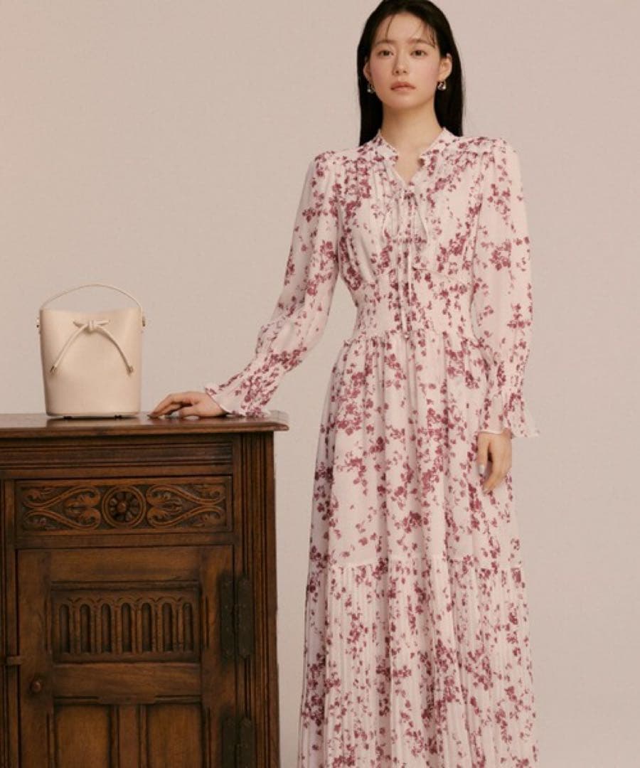 SNIDEL Sustainableプリーツプリントワンピース