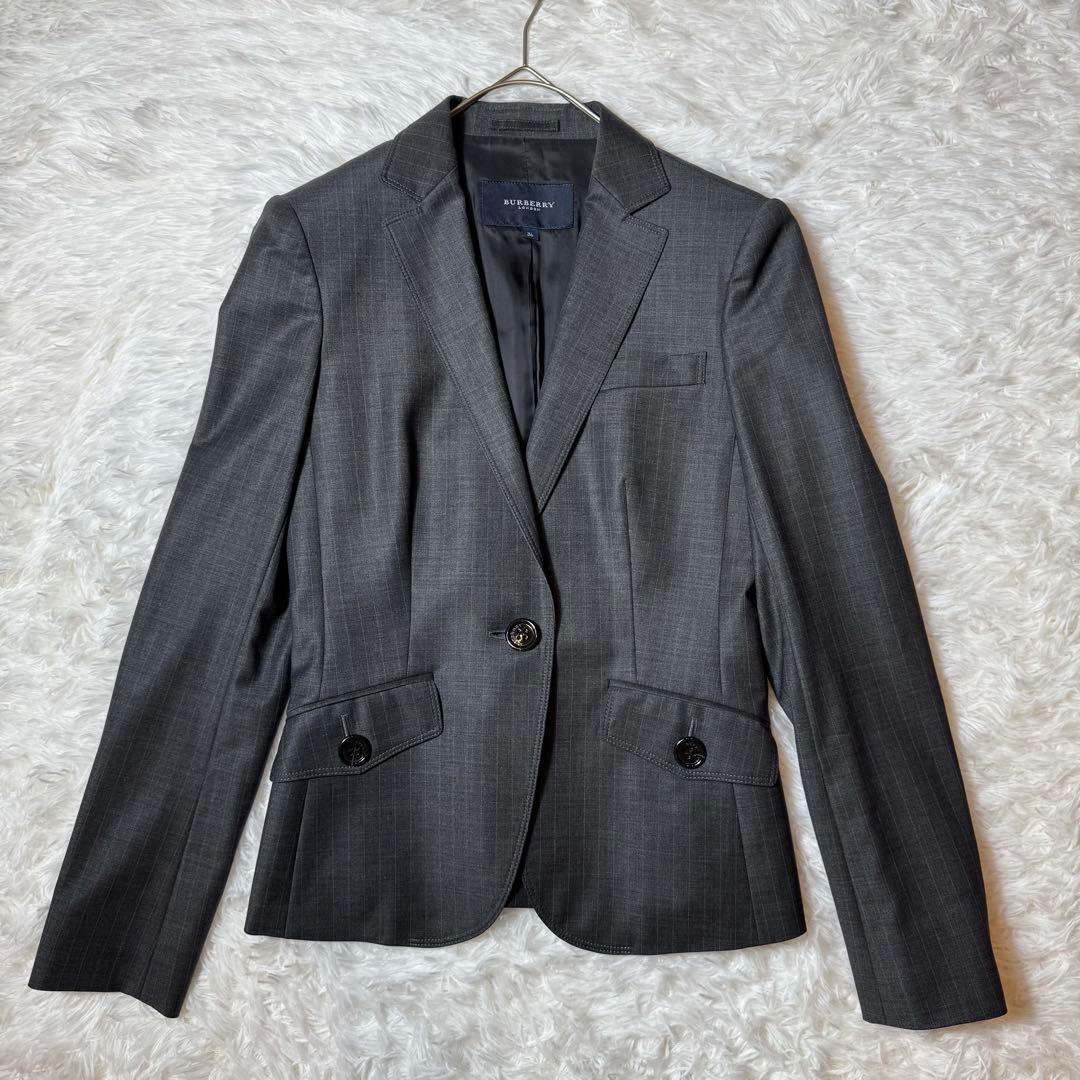 美品 バーバリーロンドン パンツスーツ セットアップ 1つボタン 薄いストライプ