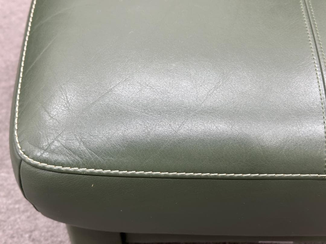 ■カリモク■チターノ　Zシリーズ　オットマン　スツール　本革　グリーン