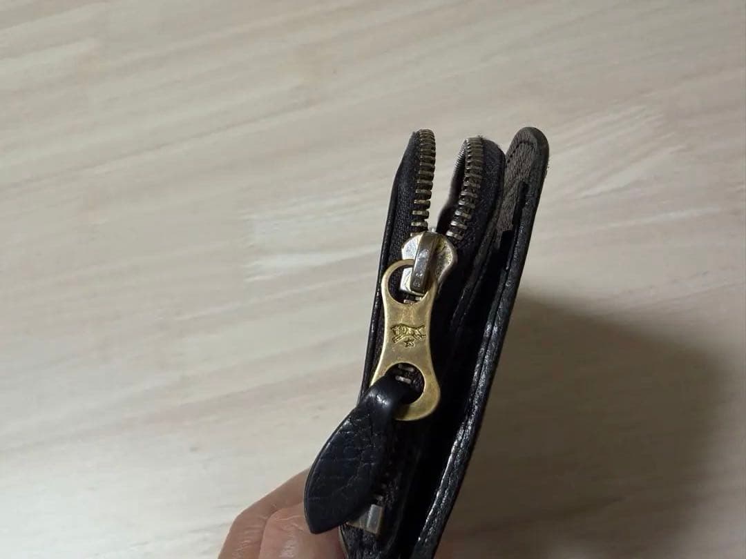 イルビゾンテ マネークリップ　二つ折り財布