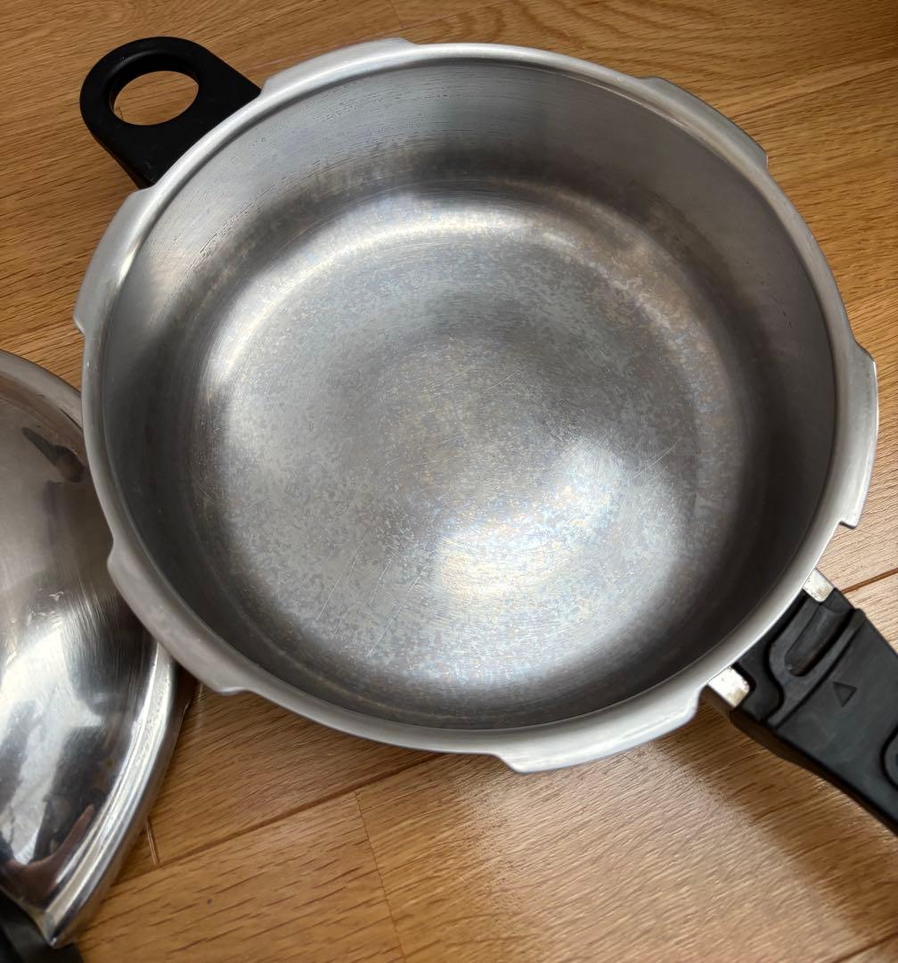 アサヒ軽金属 ステンレス圧力鍋 レシピ本付き