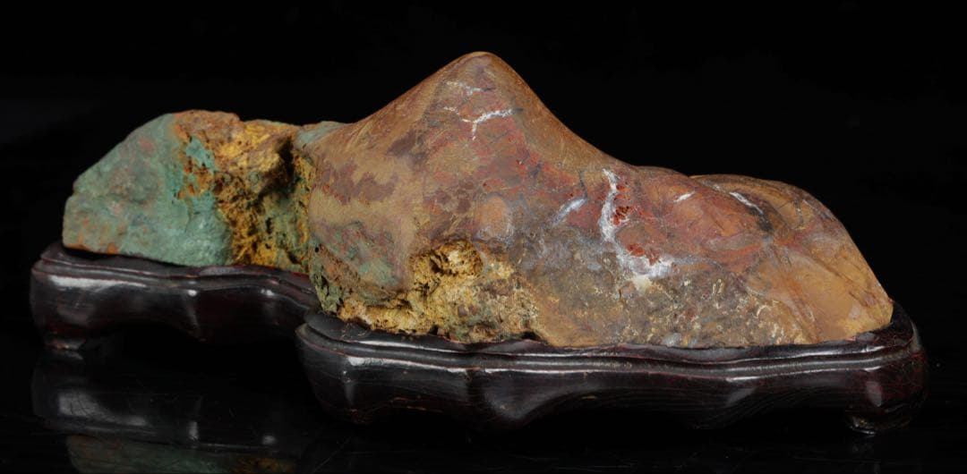 佐渡 五色石 885g 箱付 台座付 水石 鑑賞石 原石 天然石 自然石 飾石