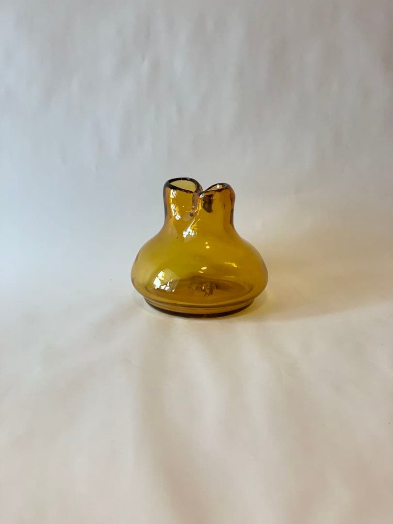 アンバー　フラワーベース　花瓶　ビンテージ