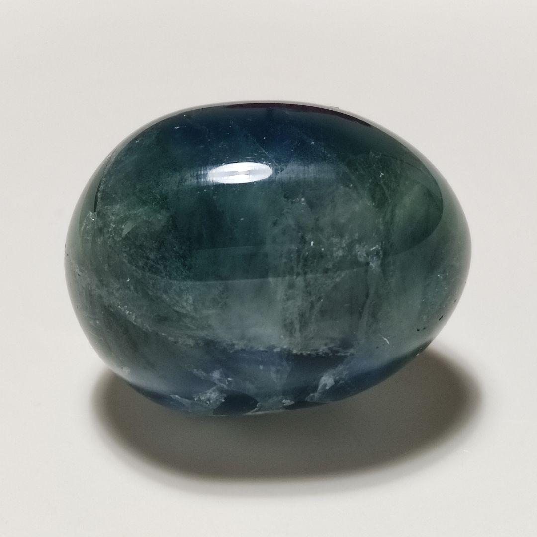 パワーストーン　天然石　フローライト　エッグ型虹入り　94g　No.380